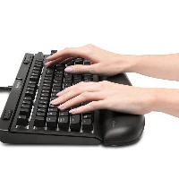 KENSINGTON ErgoSoft Wrist Rest for Mechanical & Gaming Keyboards Kensington ErgoSoft Wrist Rest for Mechani