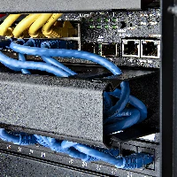 StarTech.com Horizontal 1U Server Rack Cable Management Finger Duct w/ Cover - 19