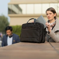 Kensington Contour 2.0 Business Laptop Briefcase  15.6, Briefcase, 39.6 cm (15.6