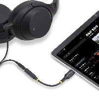 StarTech.com 5in (12.7cm) USB-C to 3.5mm TRRS Headphone/Headset Jack Audio Adapter, USB Type-C Aux Dongle, 32-bit DAC, Supports USB-C/Thunderbolt, Laptop/Phone/Tablet, USB Type-C 2.0, 3.5 mm, 0.127 m, Black