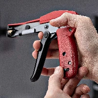 StarTech.com Nylon Cable Tie Gun, Zip Tie Cable Installation and Cutter Tool, Zip Tie Tensioning/Tightener, Works with Nylon Zip Ties 2.4mm to 4.8mm, TAA Compliant, Red, 2.4 - 4.8 mm, Nylon, Aluminium, Steel, 127 mm, 156 mm