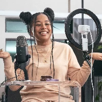 Logitech StreamCam, 1920 x 1080 pixels, Full HD, 60 fps, 1080p, 2 - 3.7 mm, 0.1 m