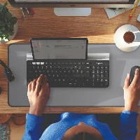 Logitech Desk Mat Studio Series, Pink, Monochromatic, Nylon, Polyester, Rubber, Non-slip base