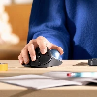 ERGO M575 for Business
 Logitech ERGO M575 for Business. Form factor: Right-hand. Movement detection technology: Trackball, Device interface: RF Wireless + Bluetooth, Movement resolution: 2000 DPI, Buttons type: Pressed buttons, Buttons quantity: 5, Scroll type: Wheel. Power source: Batteries. Product colour: White
 
 <b>ERGO M575 Wireless Trackball for Business</b><br>
<b>ON TRACK FOR SUCCESS</b><br>
With science-driven design and easy thumb control, this wireless trackball mouse is engineer