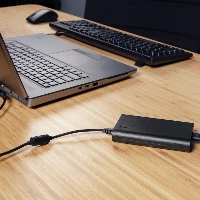 SIMO SLIM 70WATT LAPTOP CHARGER