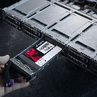 7680G DC600M (MIXED-USE) 2.5 ENTERPRISE SATA SSD