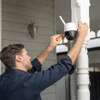 CAMERA IP 4M 30MT PAN TILT OUT