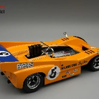 McLaren M8D Can Am Watkins Glen 1970 car #5 WINNER Driver: Denny Hulme