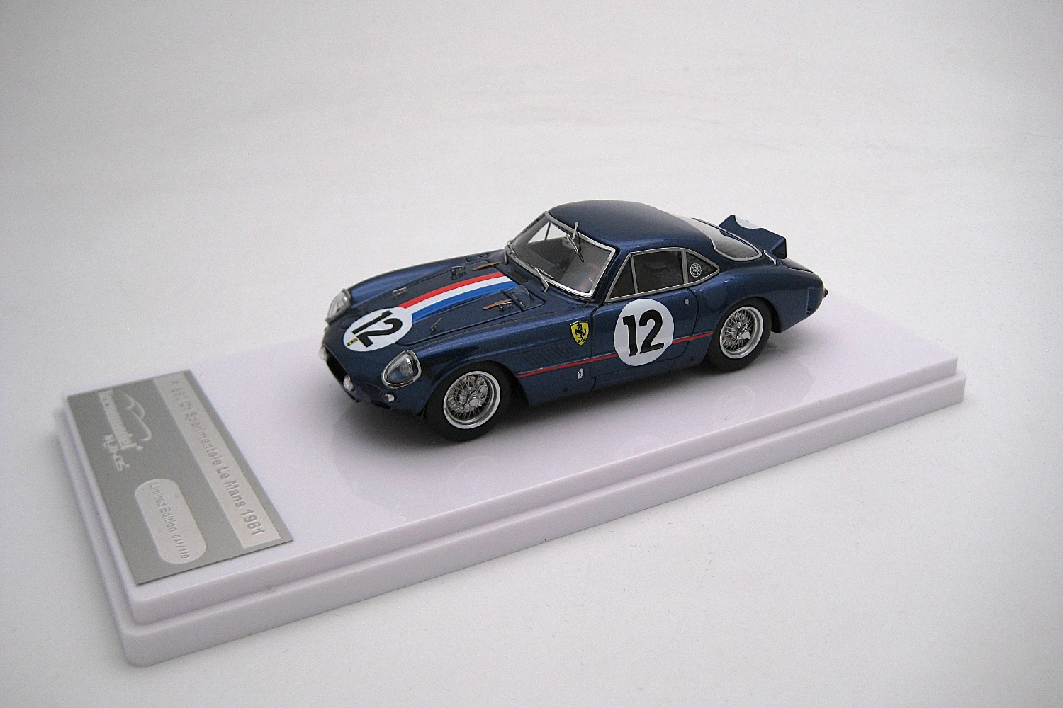 <!--articolo.descrizione_articolo-->