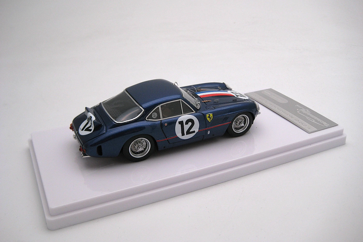 <!--articolo.descrizione_articolo-->