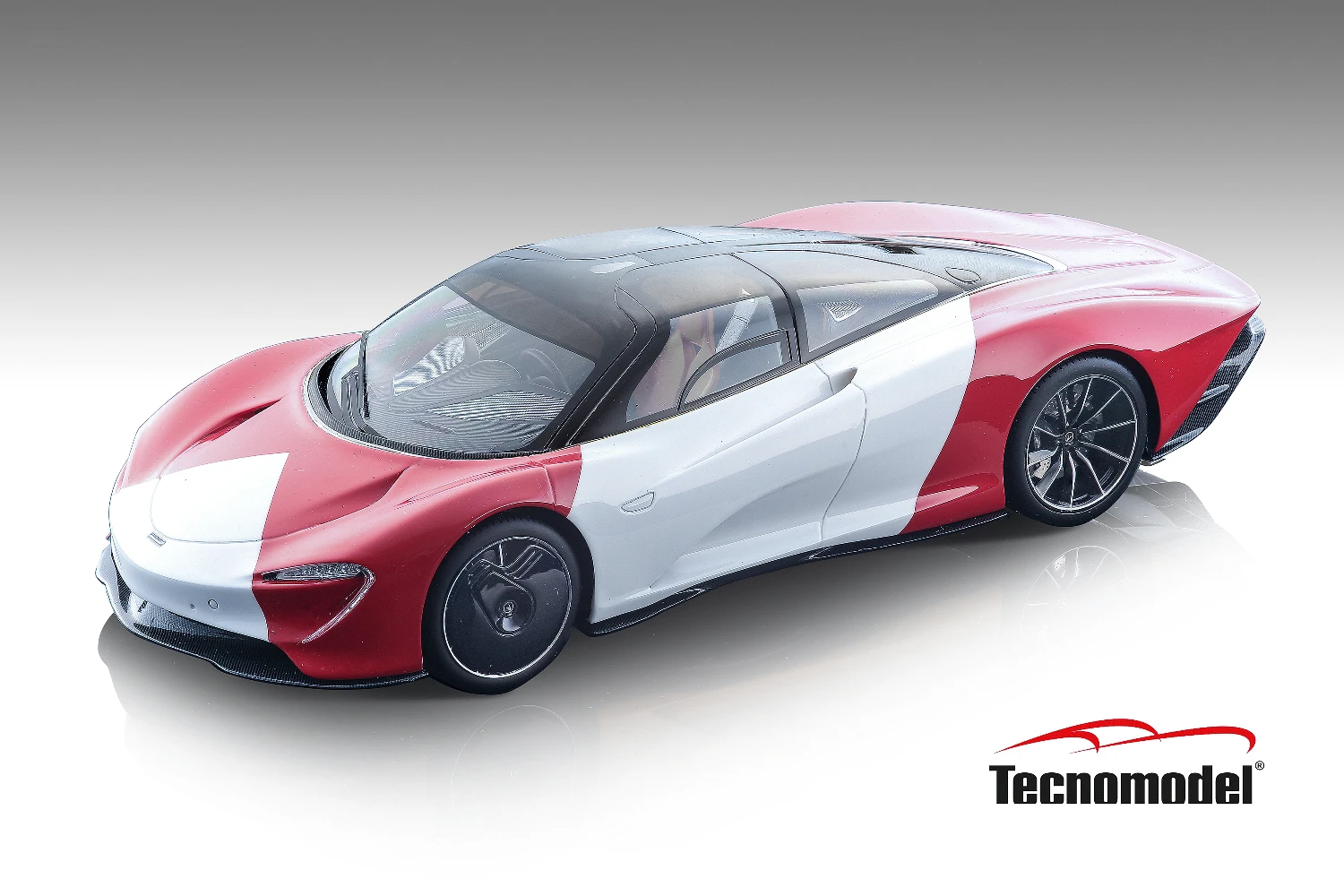 Mclaren Speedtail hiteRed 2020