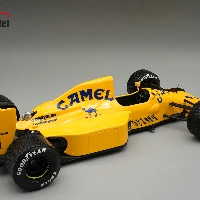 Lotus 102 1990 Lamborghini Engine Italy GP Driver: Martin Donnelly. THIS MODEL CAMES WITH THE SHOWCASE INCLUDED