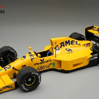 Lotus 102 1990 Lamborghini Engine USA GP Qualifyng Driver: Martin Donnelly Raining Tyres THIS MODEL CAMES WITH THE SHOWCASE INCLUDED