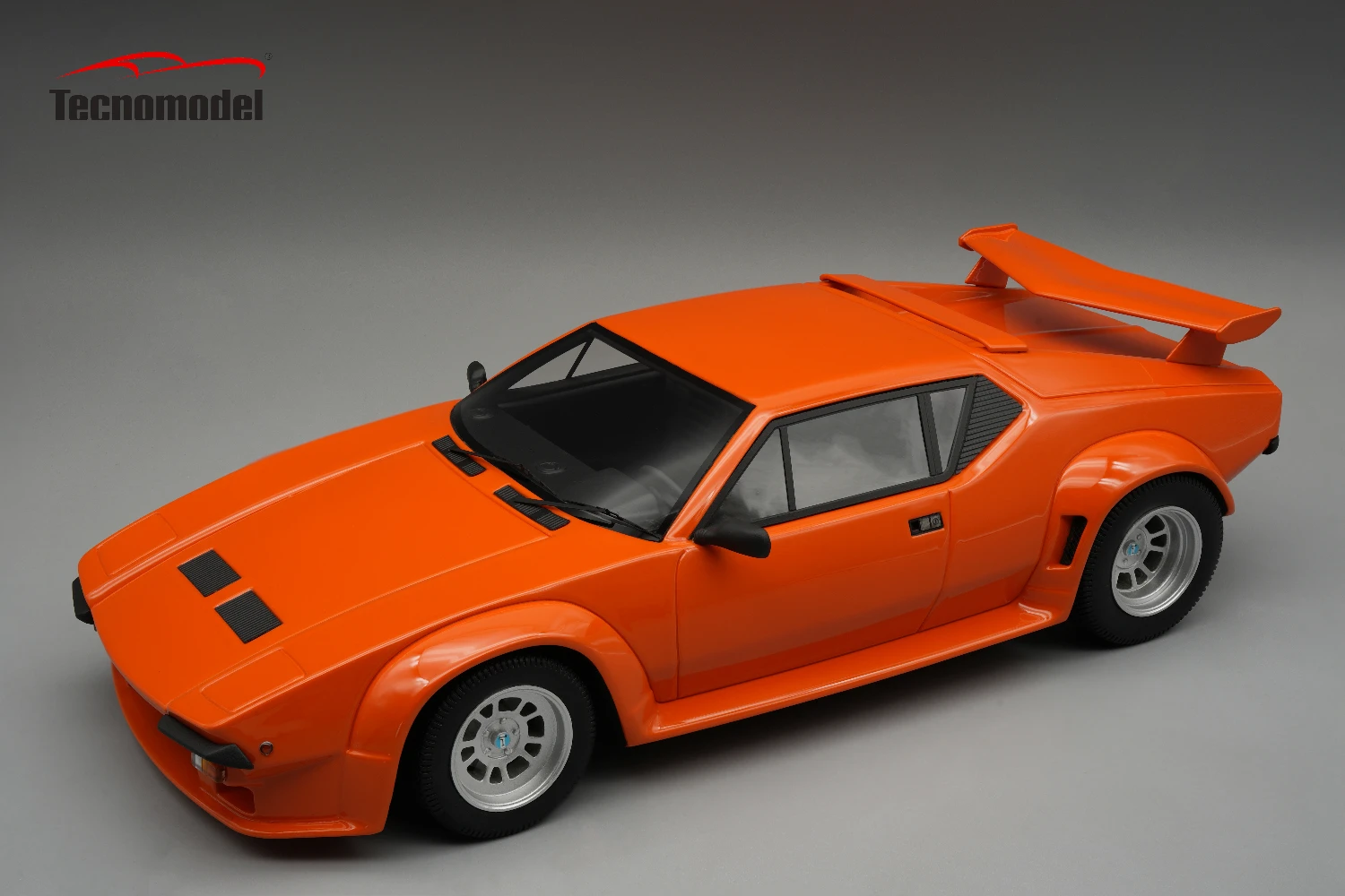 limited edition 1/18 scale