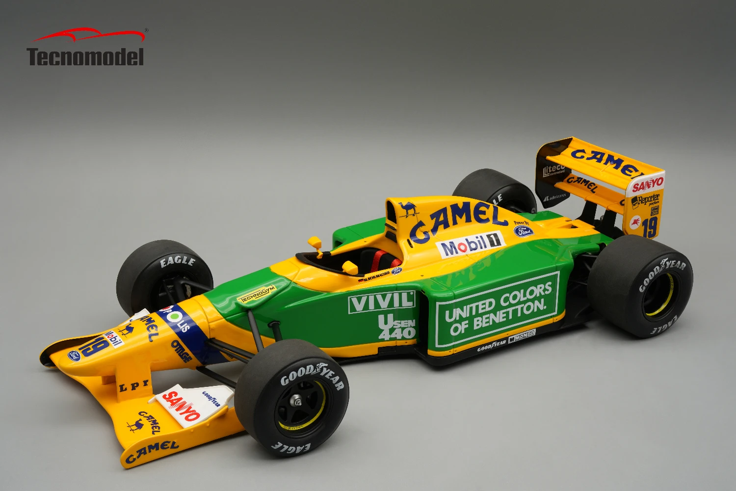 Benetton B192 1992 Winner SPA GP Driver: Michael Schumacher Car #19