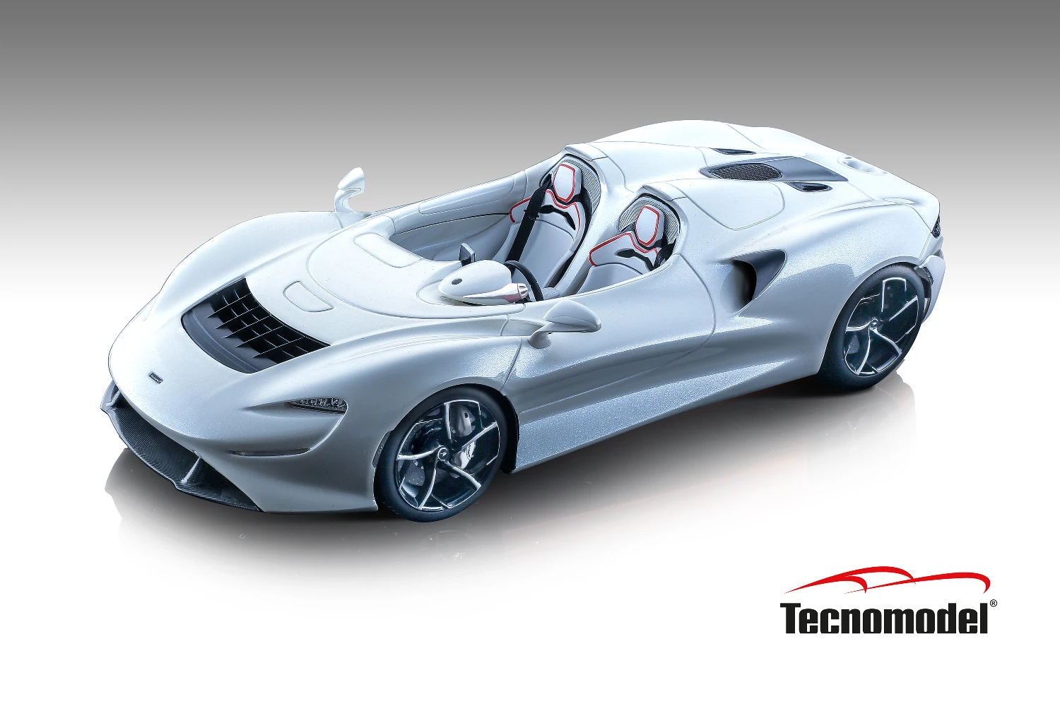 Mclaren Elva Pearl White Colour 2020