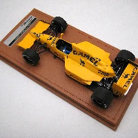 limited edition 1/18 scale