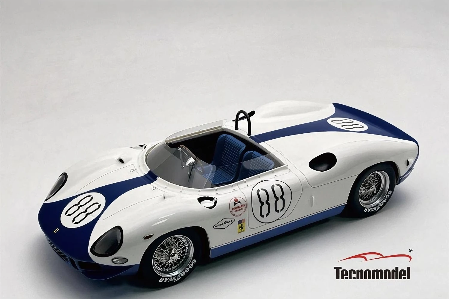 Ferrari 330P Daytona 2000 km 1965 car #88 NART Driver: W. Hansgen - D. Piper