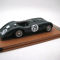  Jaguar C-Type Longtail Le Mans 24h 1952 car #19 Driver: P. hitehead - I. Stweart