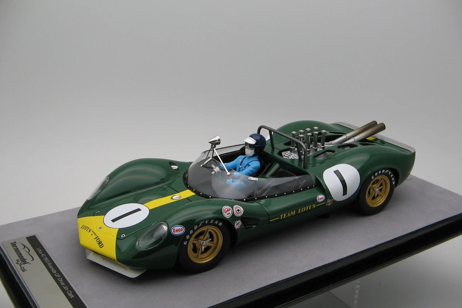 Lotus 40 1965 Riverside  GP Driver Jim Clark