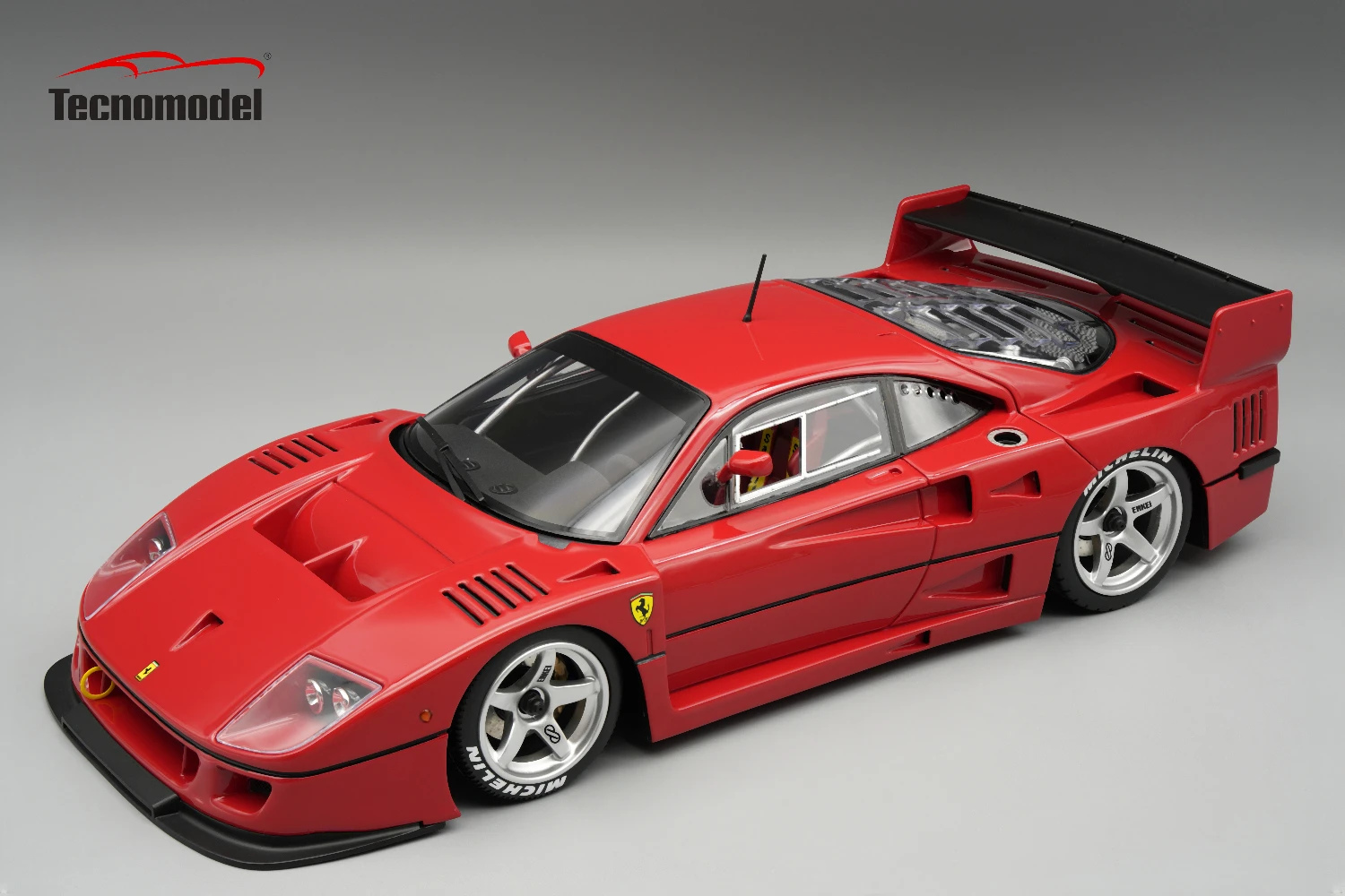 Ferrari F40 LM 1996 Press version  Open Rear Trunck and engine part  Close with magnetic system