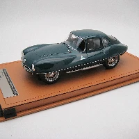 Alfa Romeo C52 Disco Volante Coupè 1953  Alfa Green SHOWCASE INCLUDED Limited Edition 1/18 scale