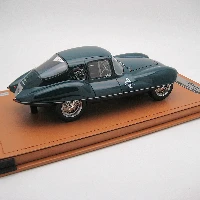 Alfa Romeo C52 Disco Volante Coupè 1953  Alfa Green SHOWCASE INCLUDED Limited Edition 1/18 scale