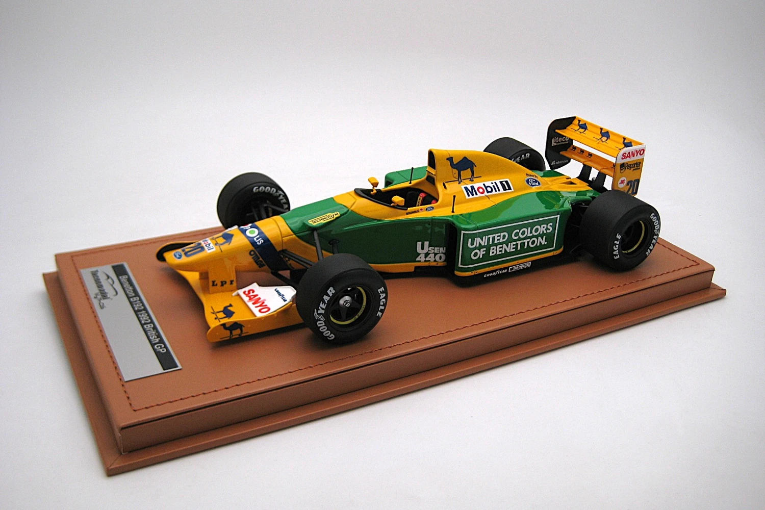 <!--articolo.descrizione_articolo-->