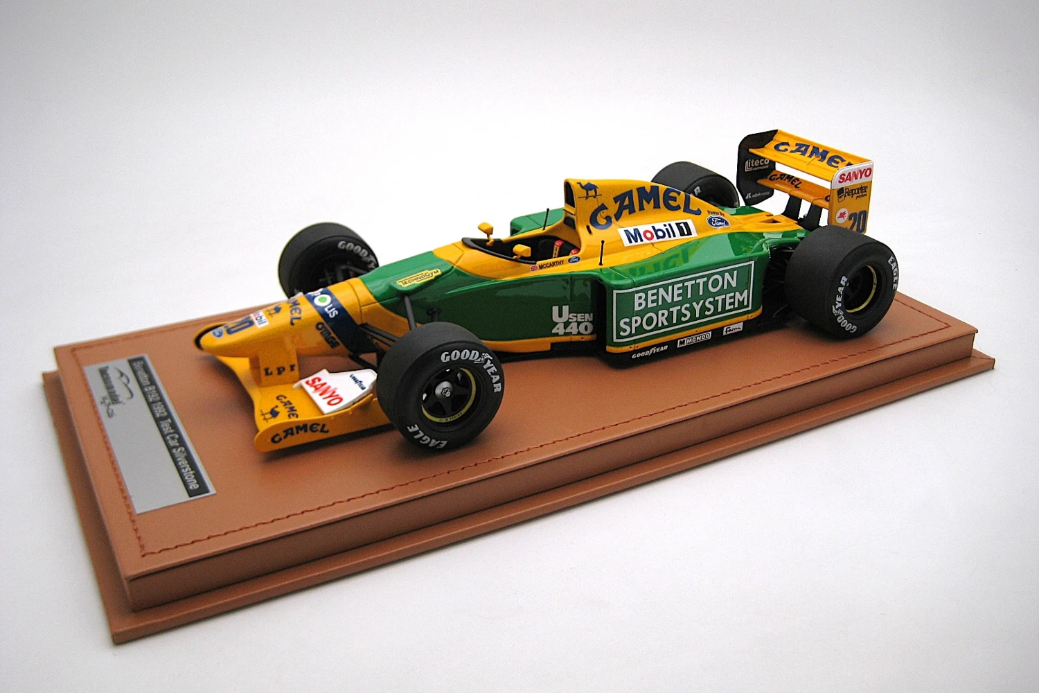 <!--articolo.descrizione_articolo-->