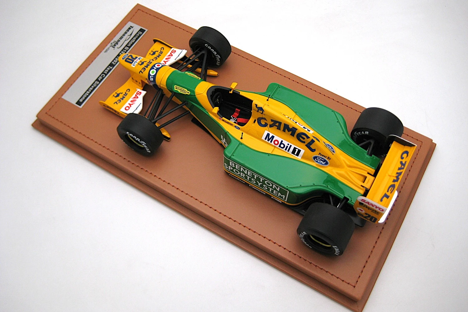 <!--articolo.descrizione_articolo-->