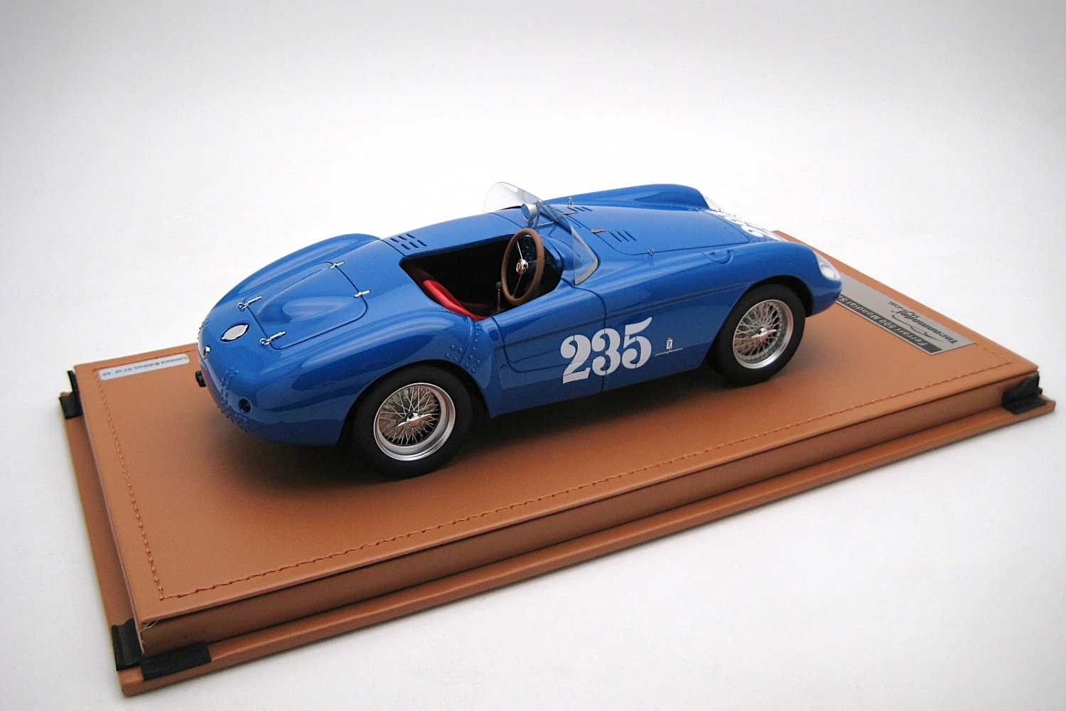 <!--articolo.descrizione_articolo-->