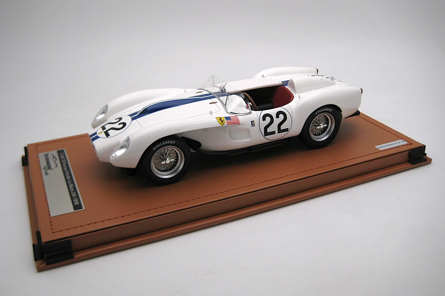 <!--articolo.descrizione_articolo-->