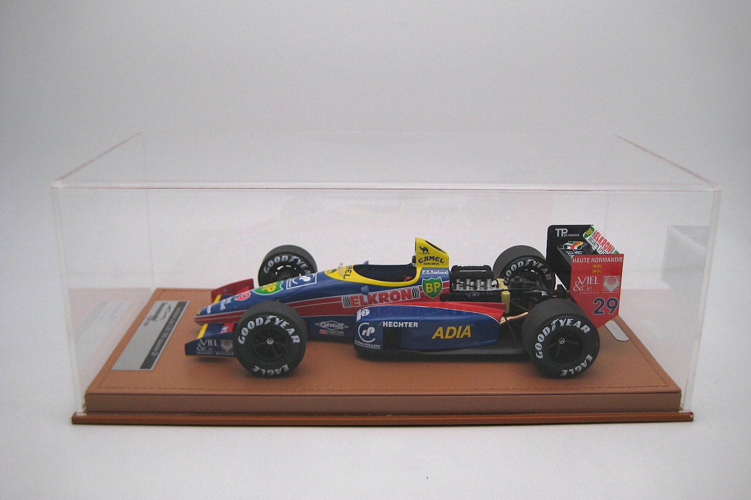 <!--articolo.descrizione_articolo-->