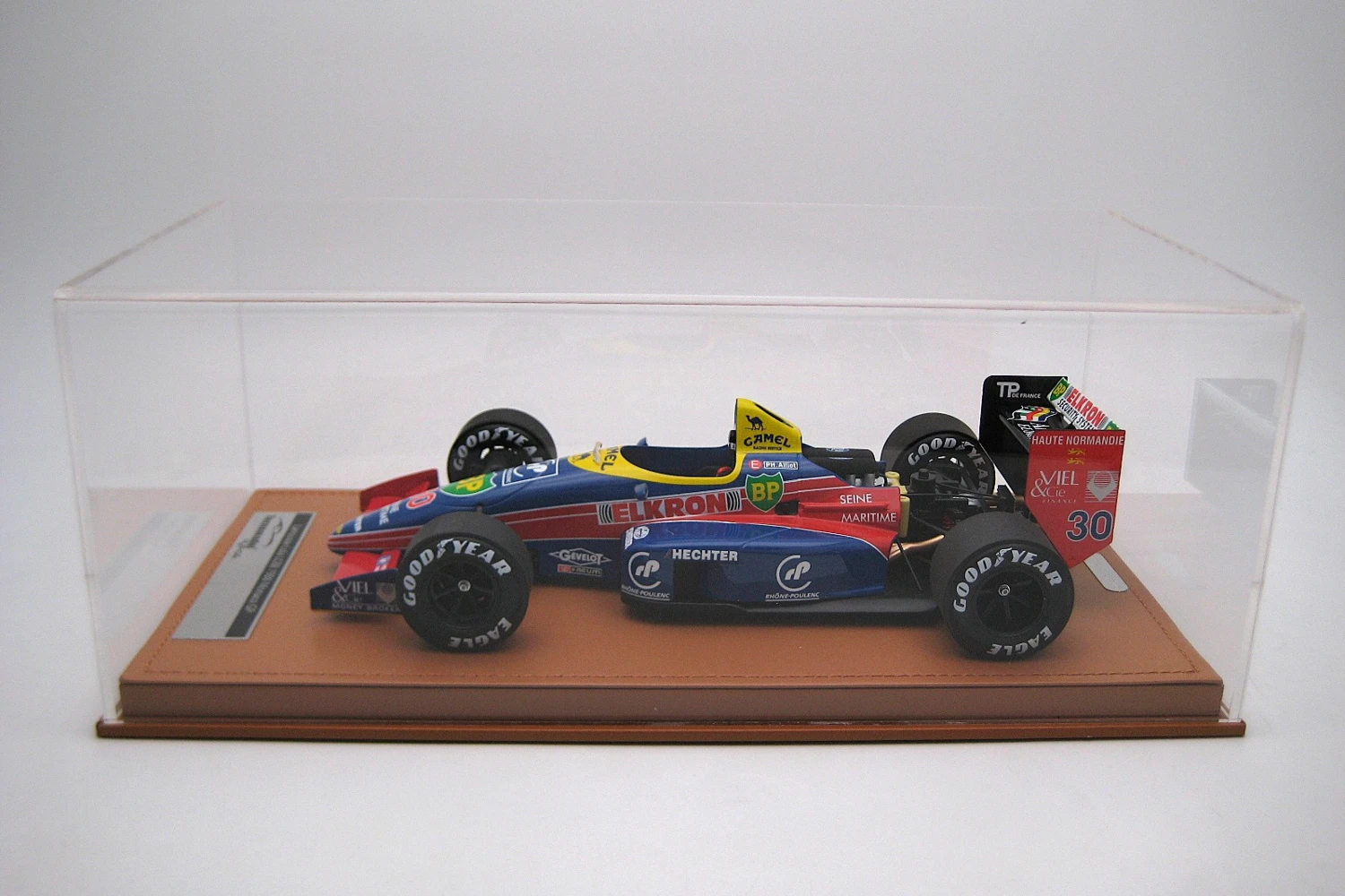 <!--articolo.descrizione_articolo-->