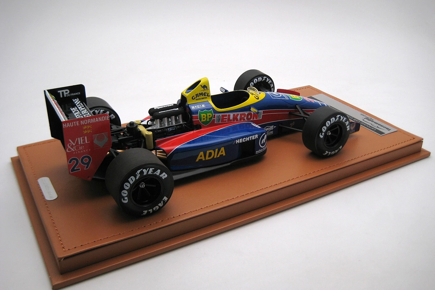 <!--articolo.descrizione_articolo-->