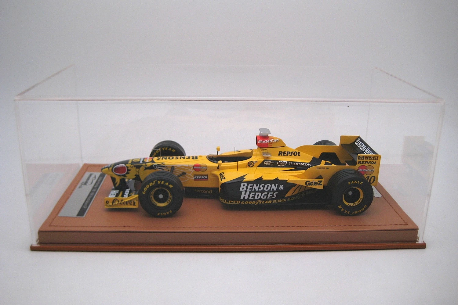 <!--articolo.descrizione_articolo-->