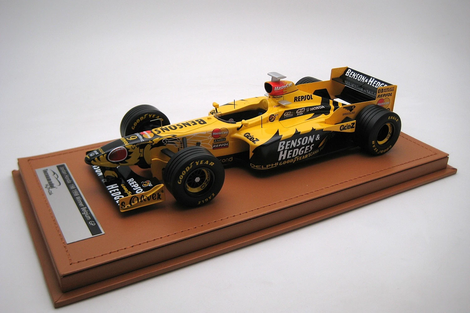 <!--articolo.descrizione_articolo-->