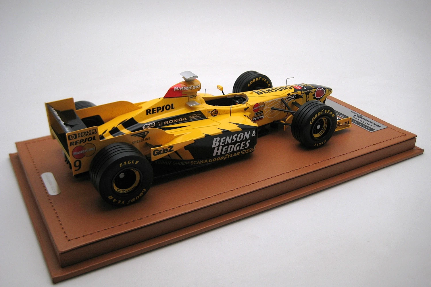 <!--articolo.descrizione_articolo-->