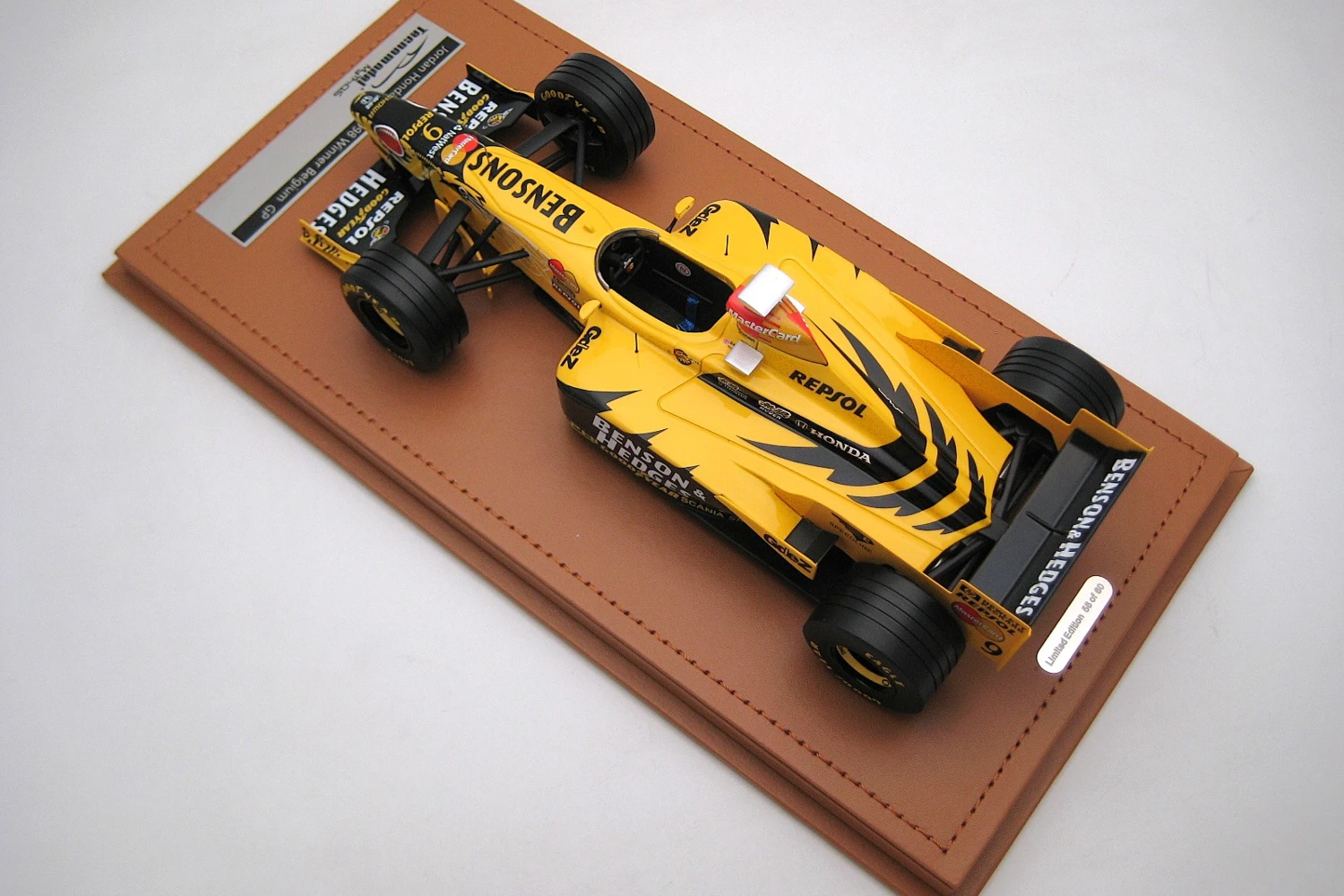 <!--articolo.descrizione_articolo-->