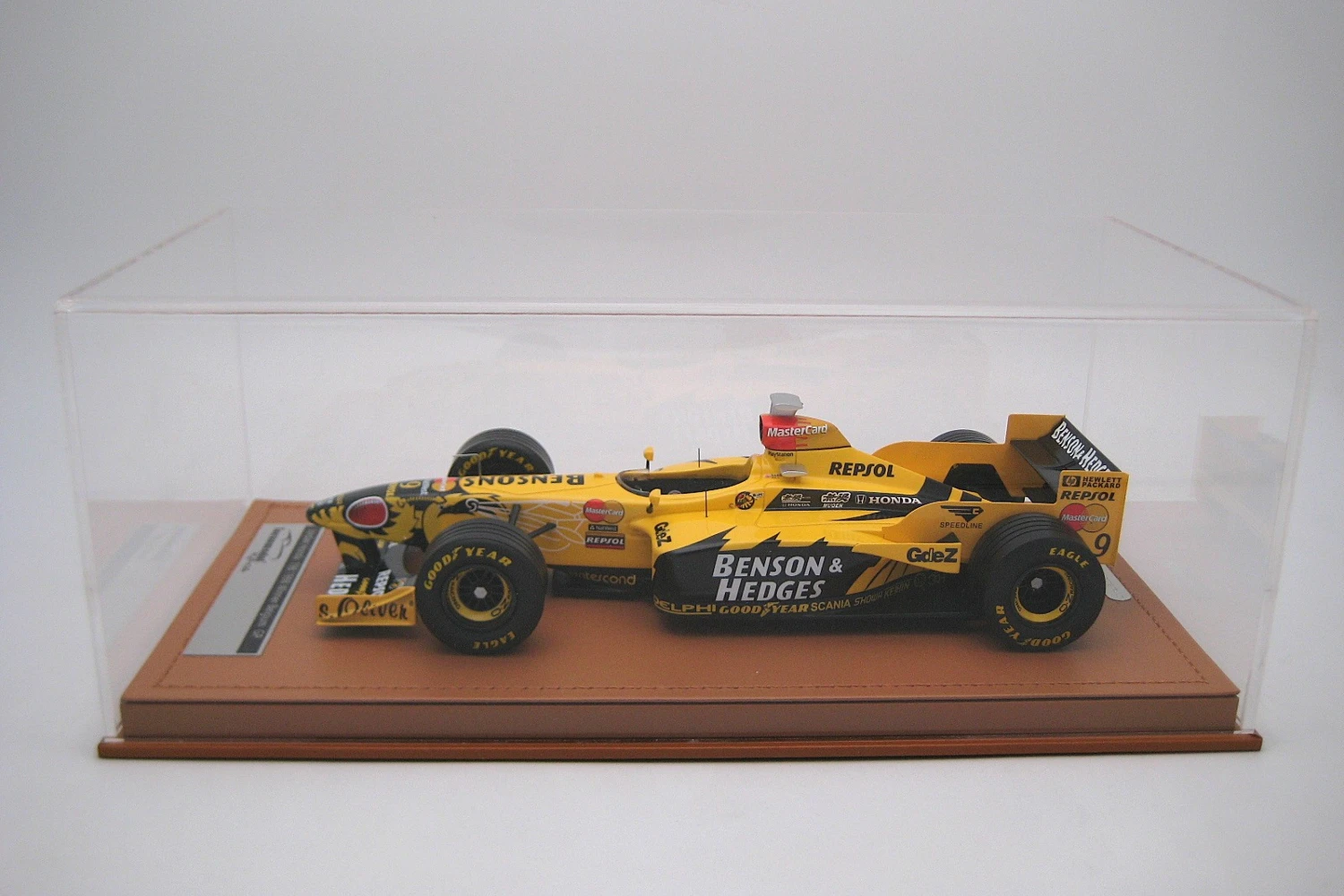 <!--articolo.descrizione_articolo-->