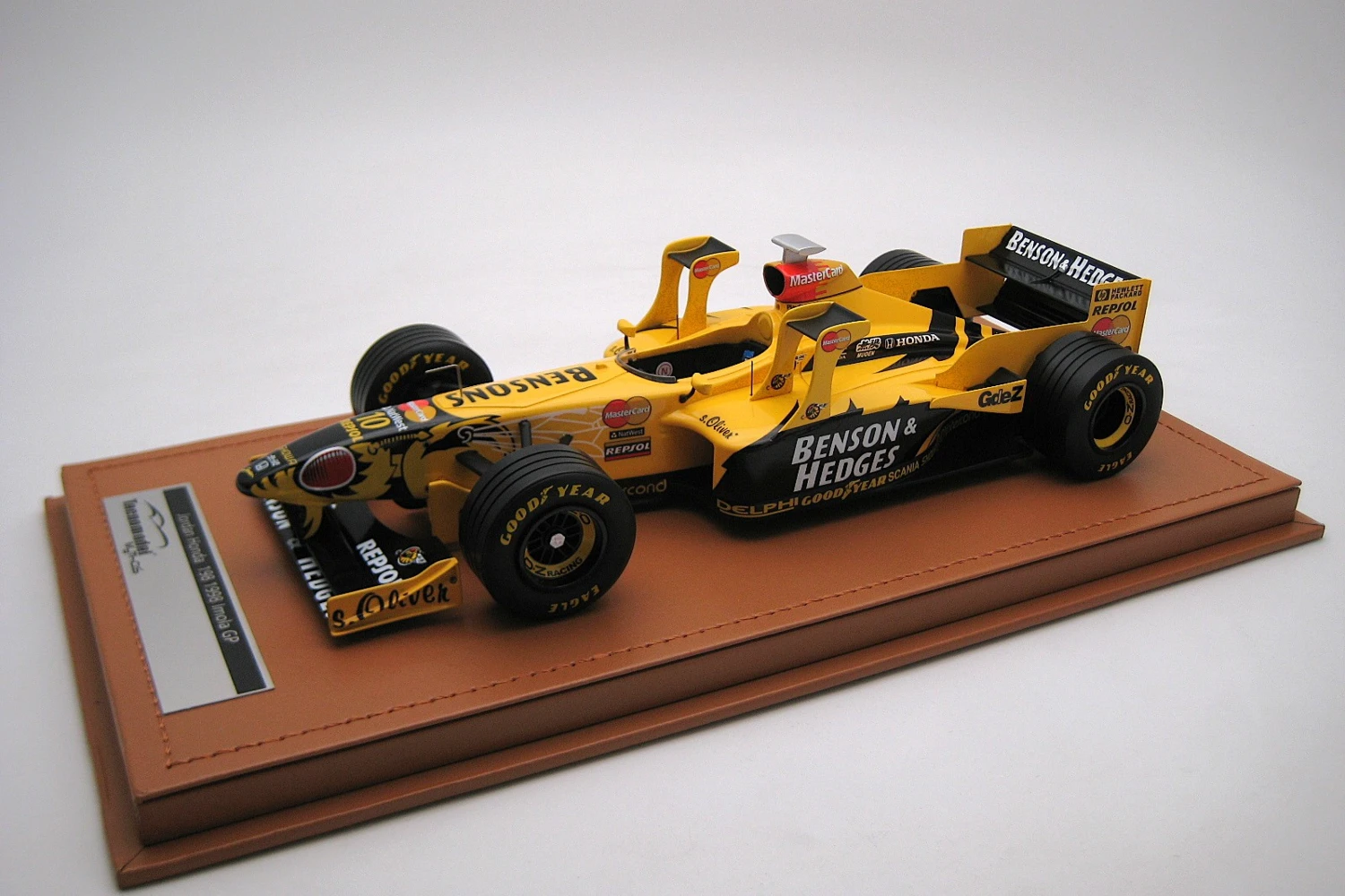 <!--articolo.descrizione_articolo-->