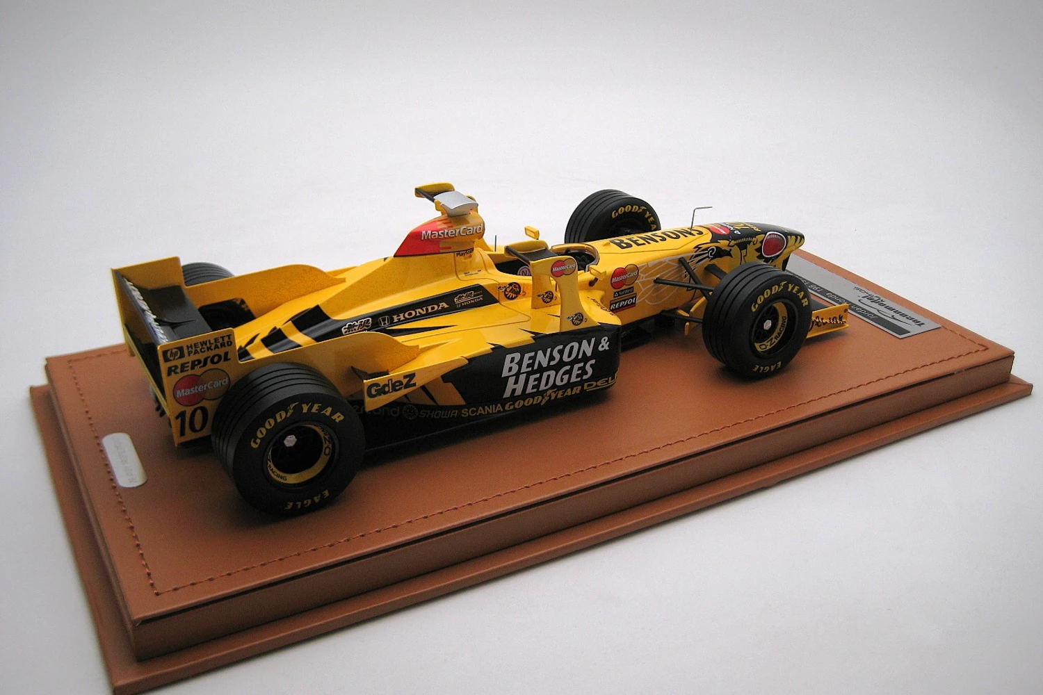 <!--articolo.descrizione_articolo-->