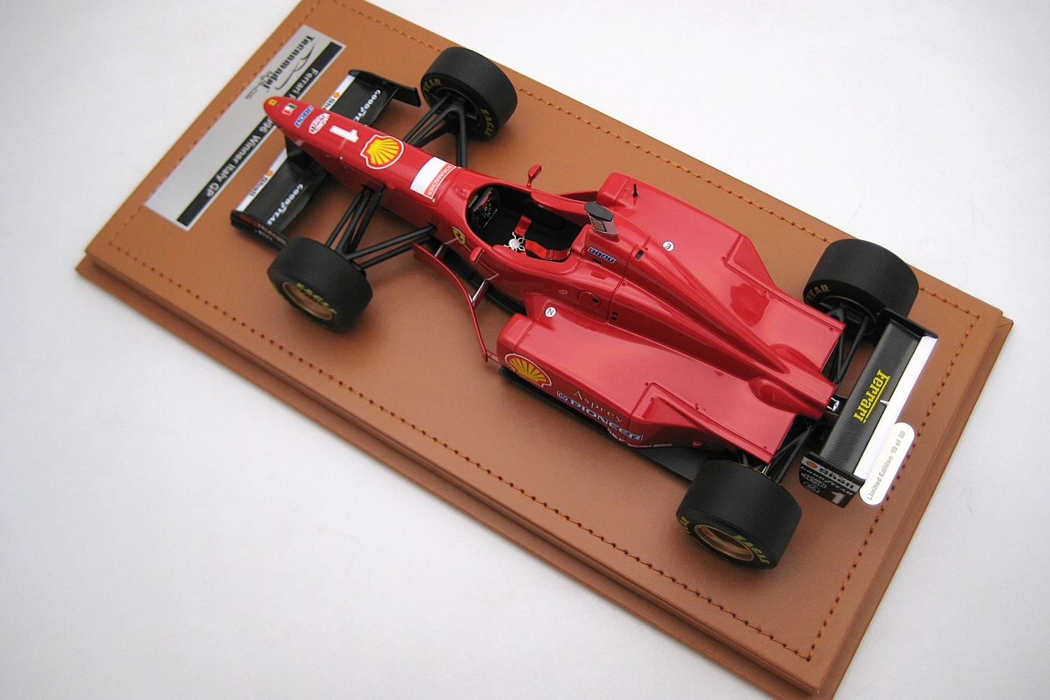 <!--articolo.descrizione_articolo-->