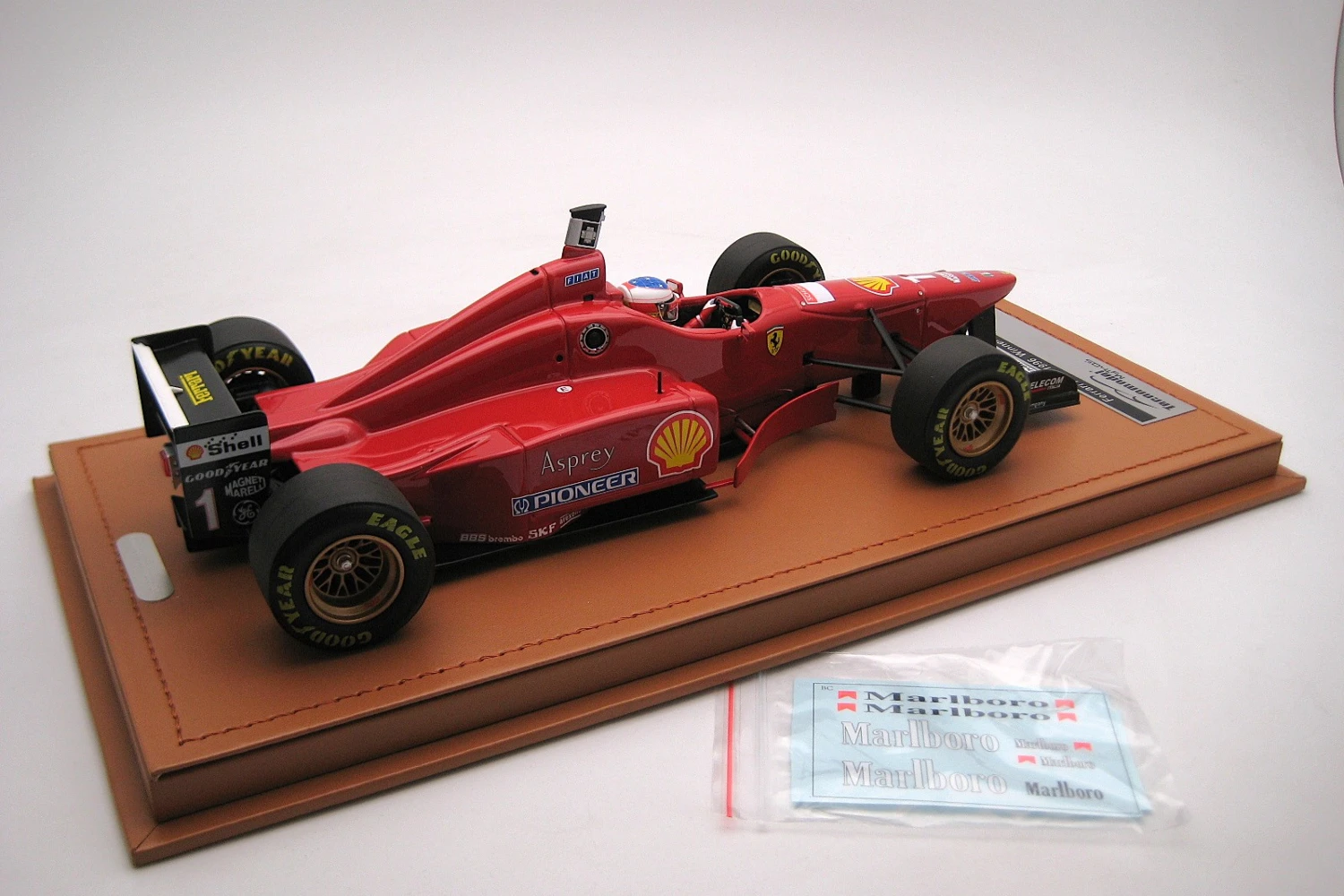 <!--articolo.descrizione_articolo-->