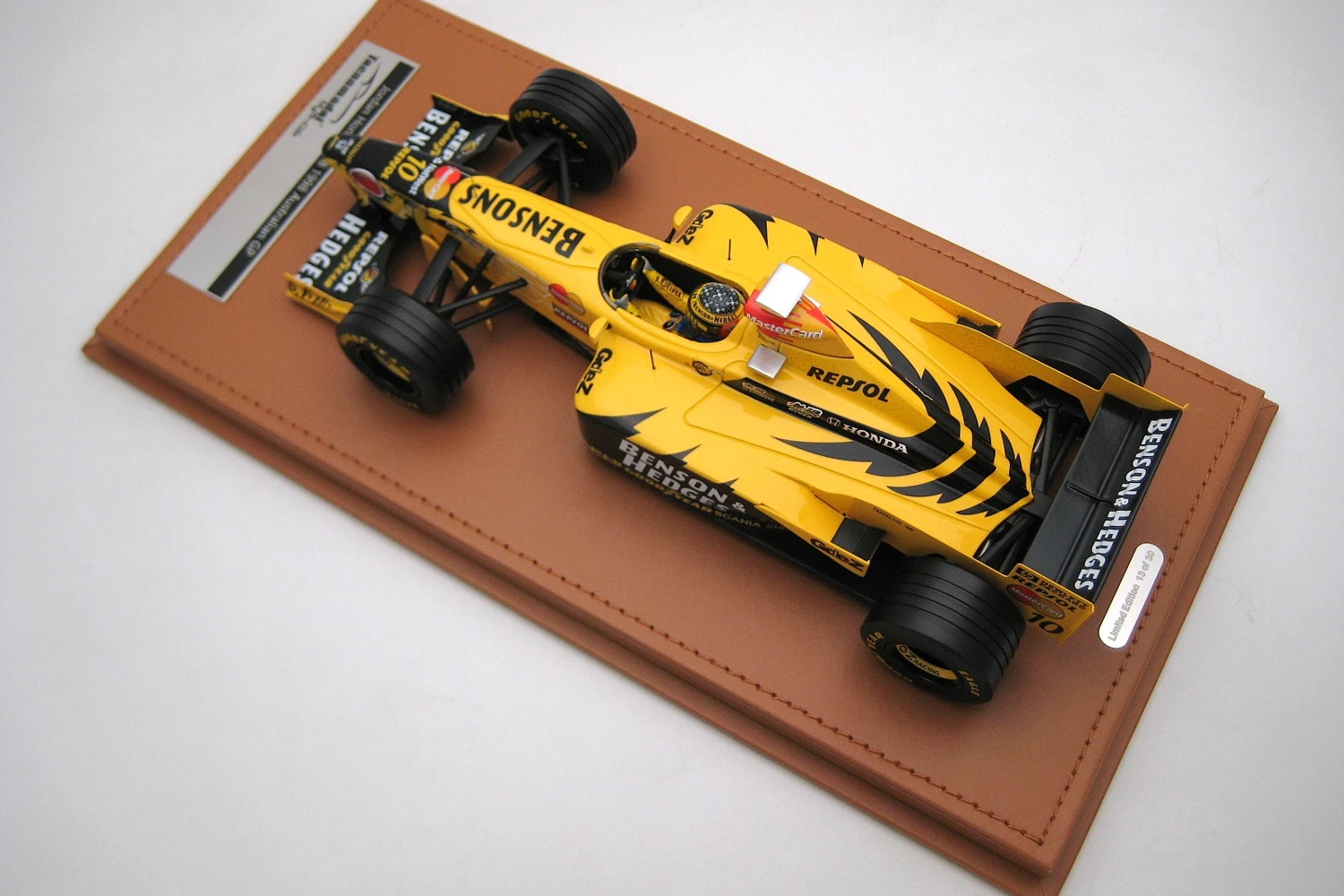 <!--articolo.descrizione_articolo-->