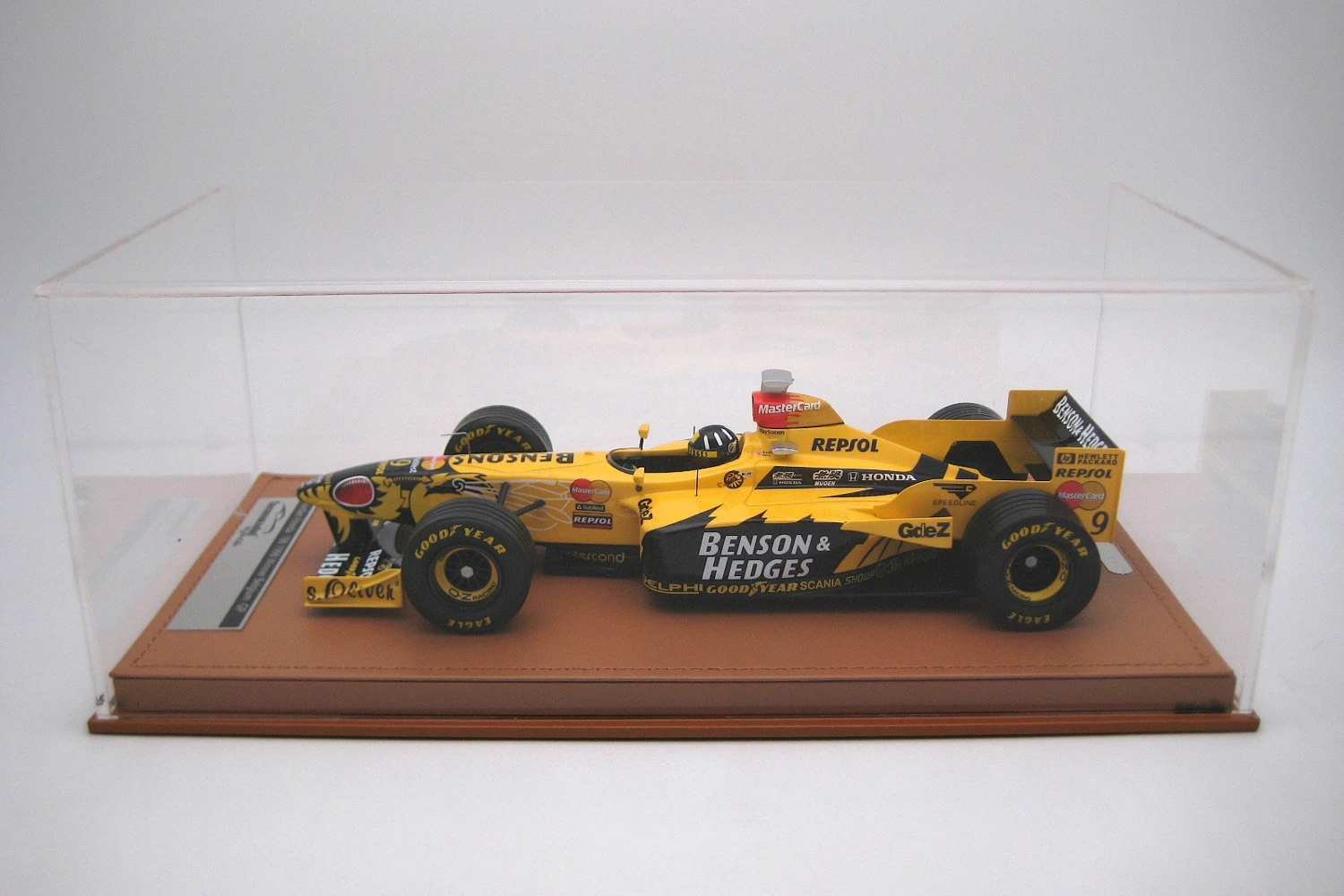 <!--articolo.descrizione_articolo-->