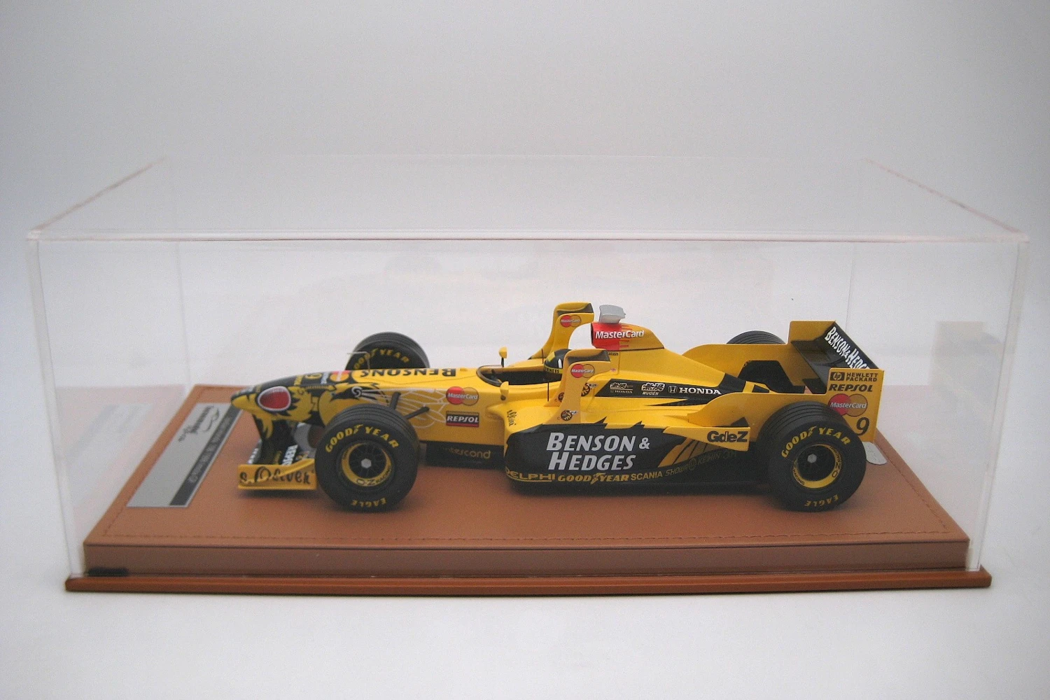 <!--articolo.descrizione_articolo-->