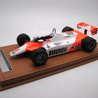 TM18-368A Mclaren MP4/1B 1982 Winner Englad GP Driver: Niki Lauda SHOWCASE INCLUDED