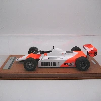 TM18-368A Mclaren MP4/1B 1982 Winner Englad GP Driver: Niki Lauda SHOWCASE INCLUDED