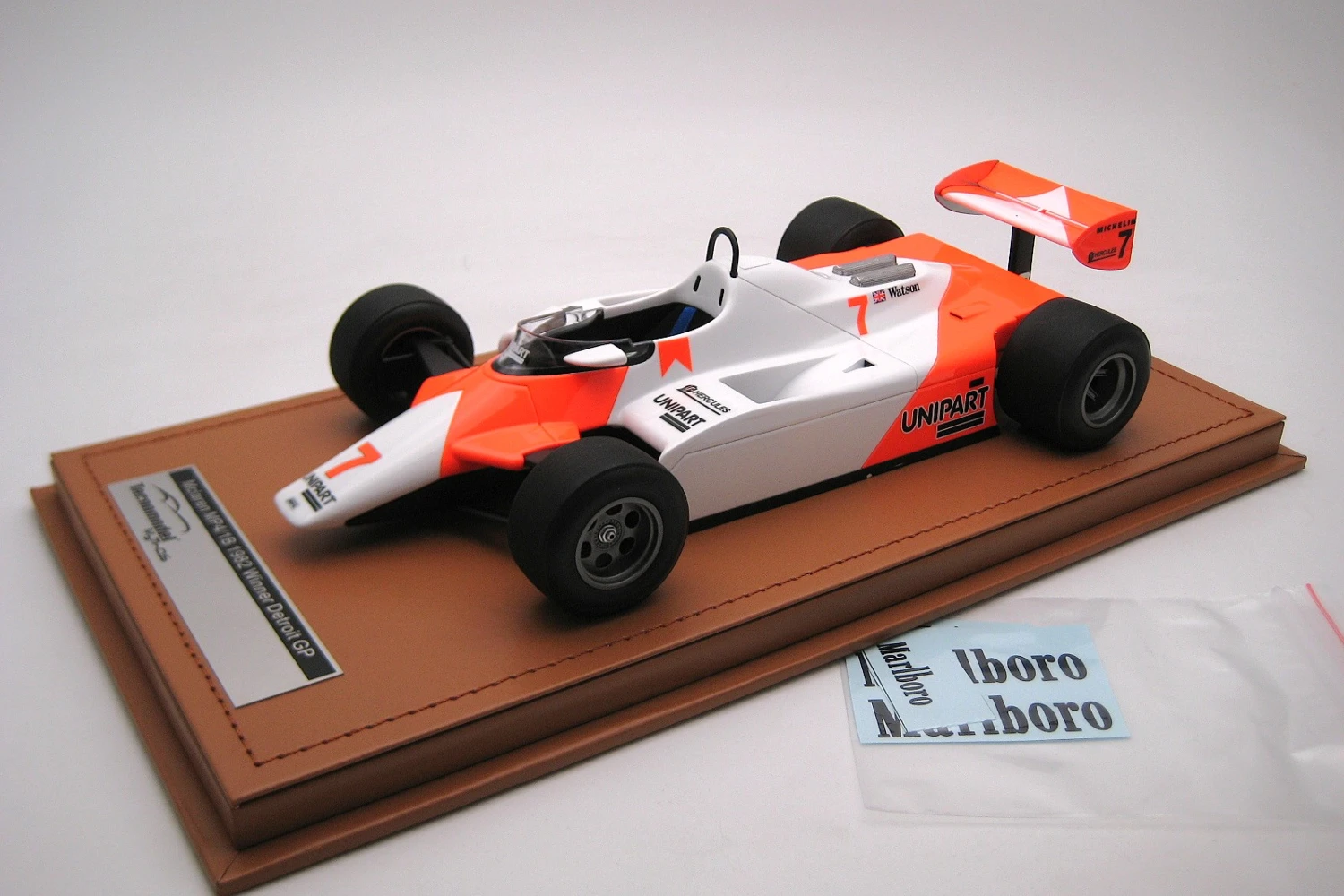 <!--articolo.descrizione_articolo-->